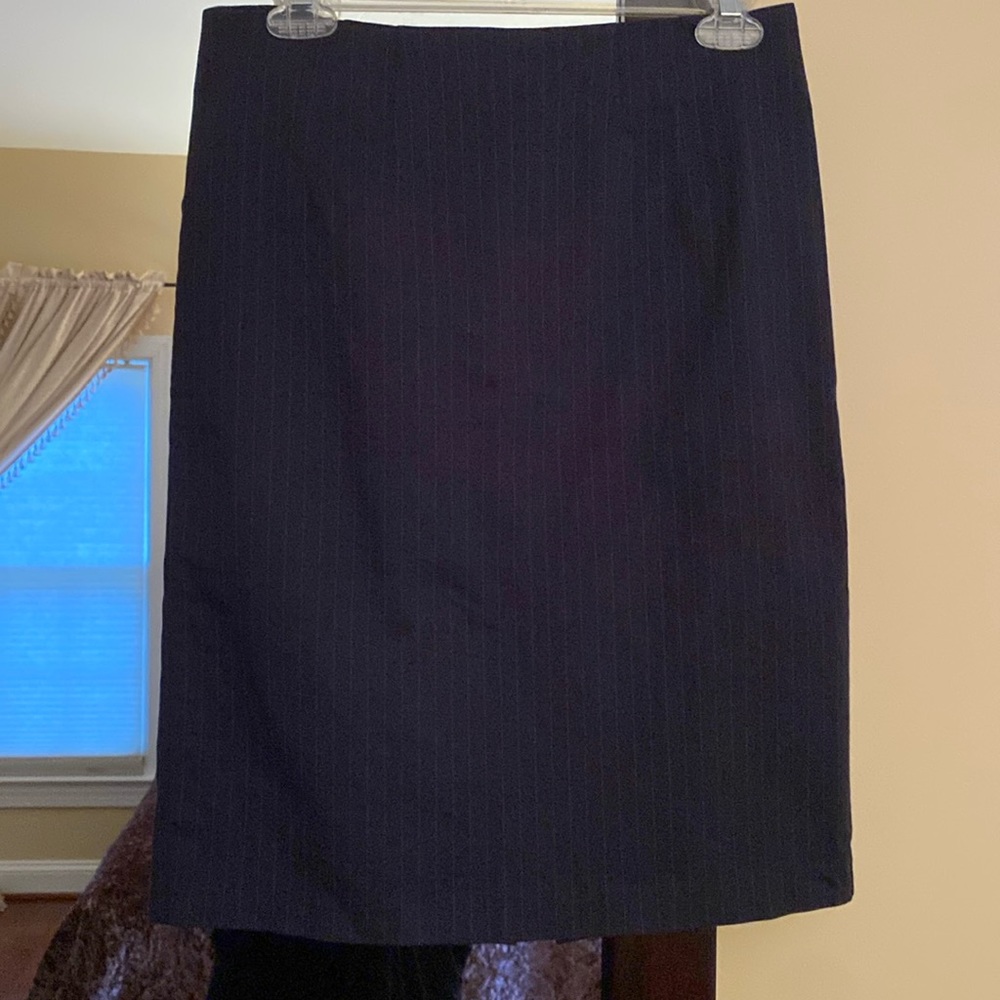 United Colors of Benetton Navy Pin Stripe Pencil Skirt, Size 28 (Italy size 40)
